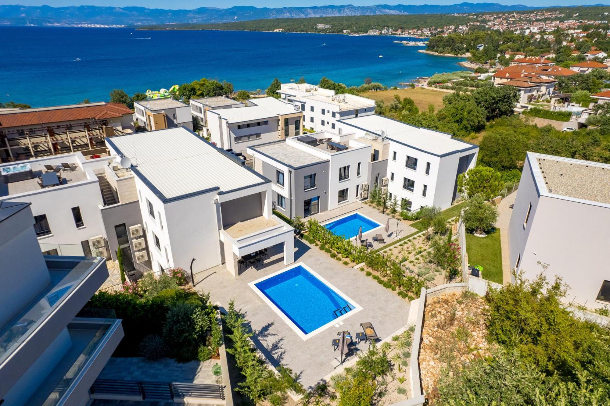 Hadrie Luxury And Rova Ed Apartment Vantacici
